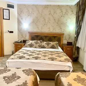 demoon-hotel.istanbul-turkeyhotels.com/